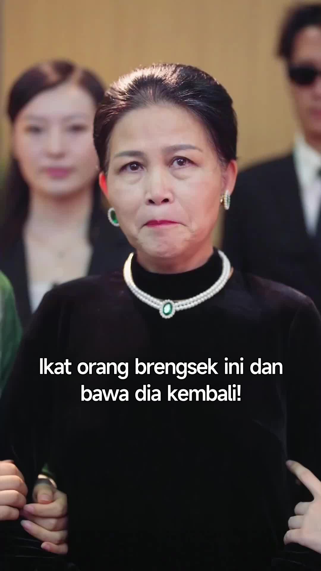 Pesona Sang Istri Klasik Episode 9