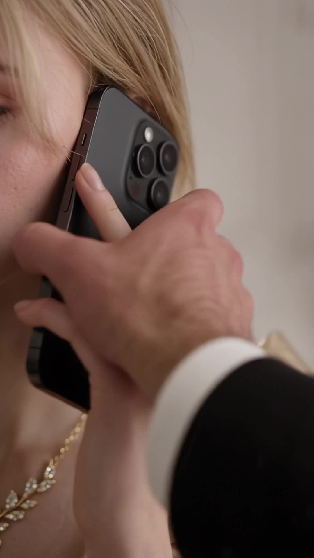 Jilted at the Altar, I Flash-Married a Mysterious  Billionaire Episode 5