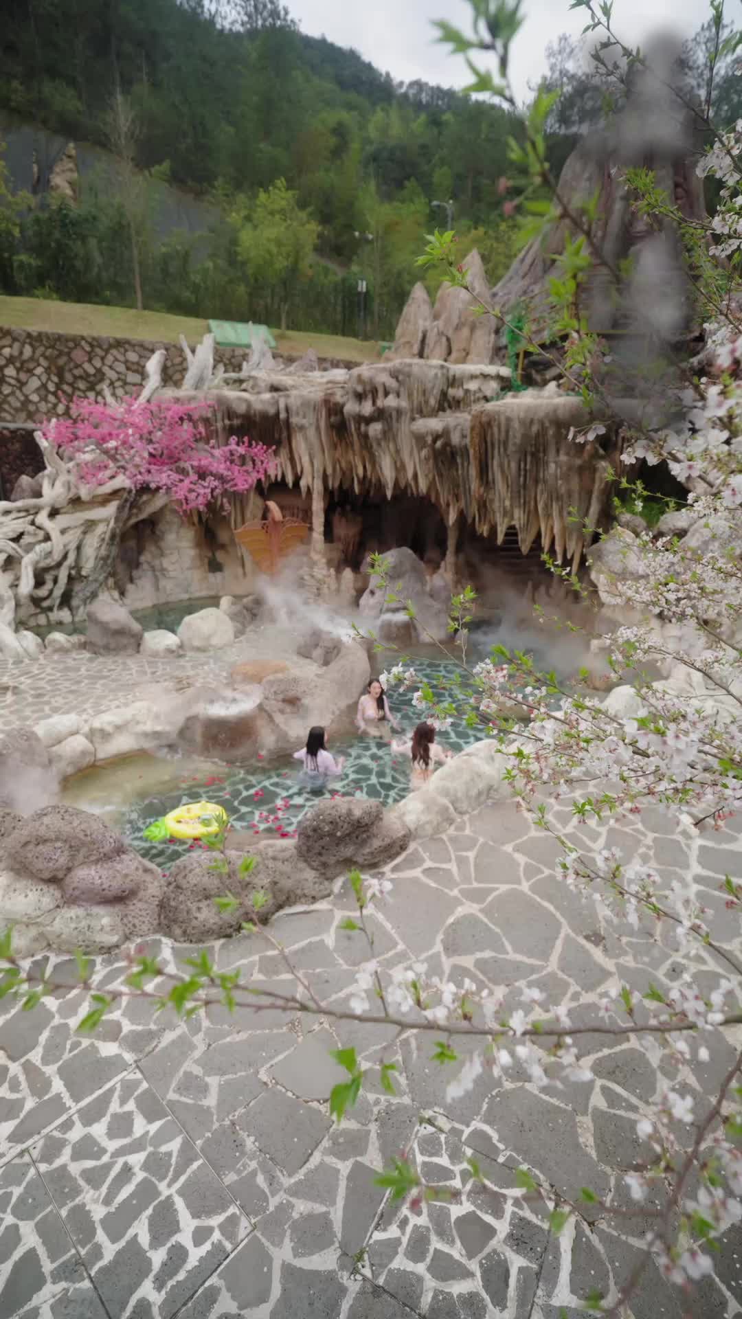 我在三界送外卖 第1集