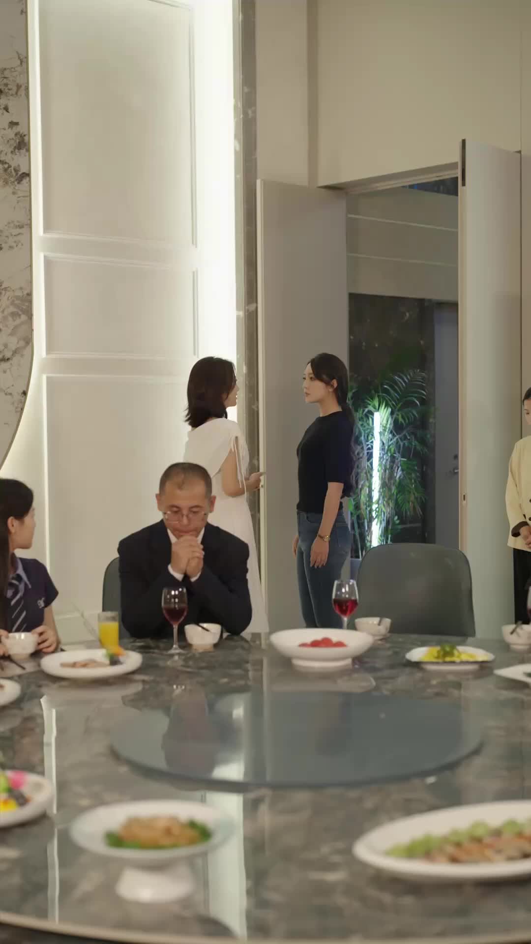 Siapa Bilang Perceraian Akhir Segalanya? - Episode 42 - Episode 42