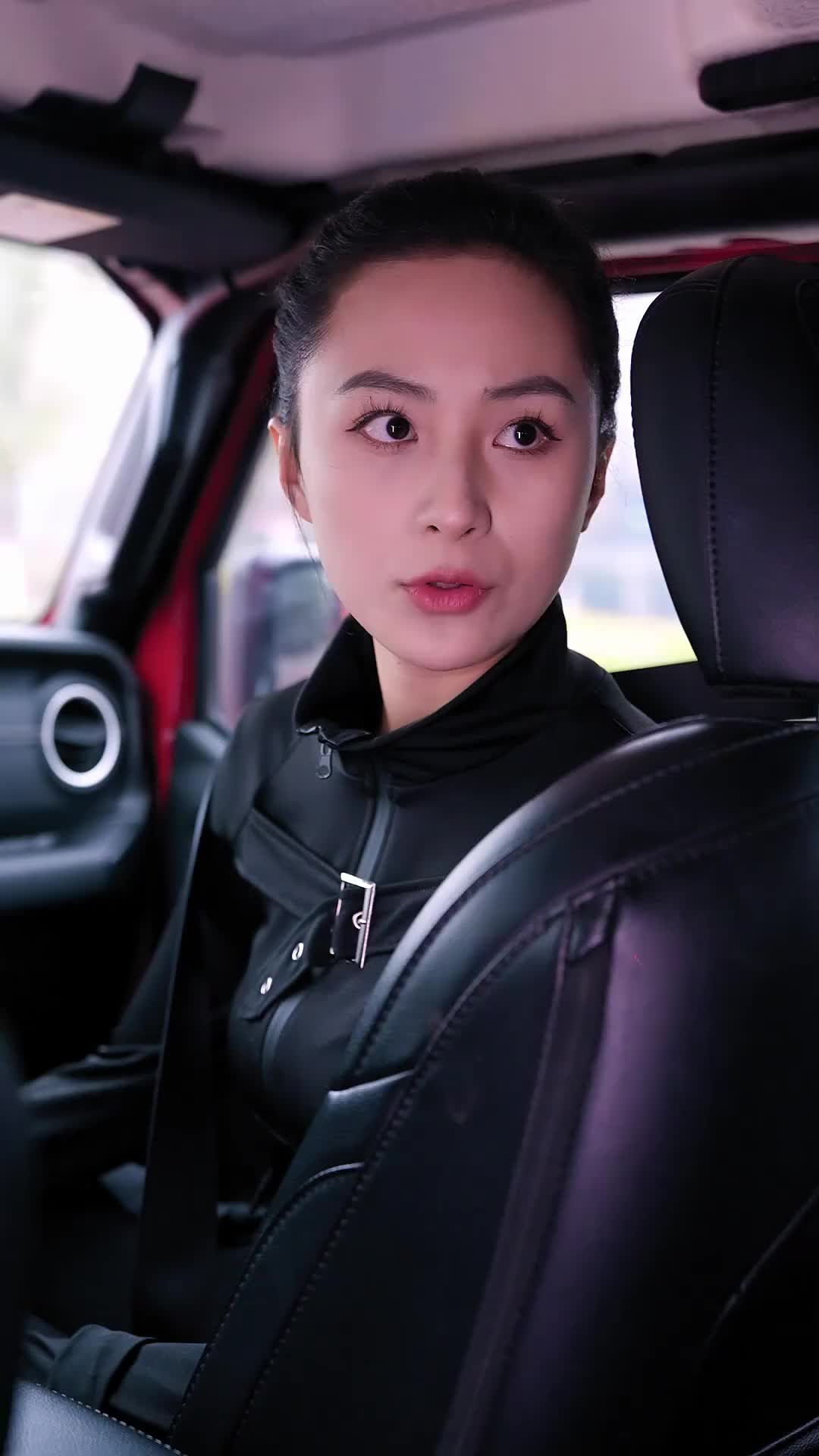 ราชินีคืนบัลลังก์ ที่8ตอน