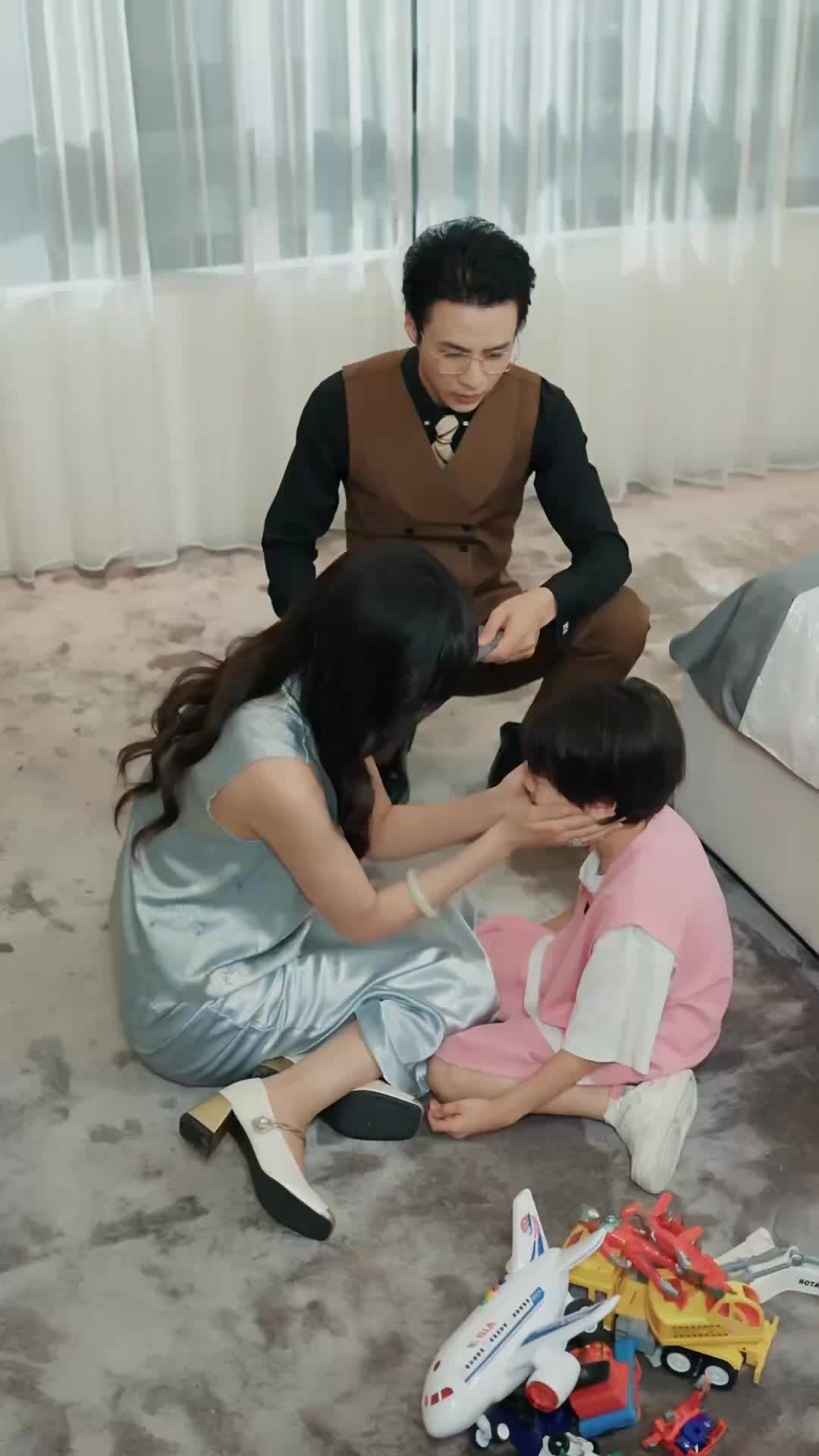 Shards of Our Love Episode 3