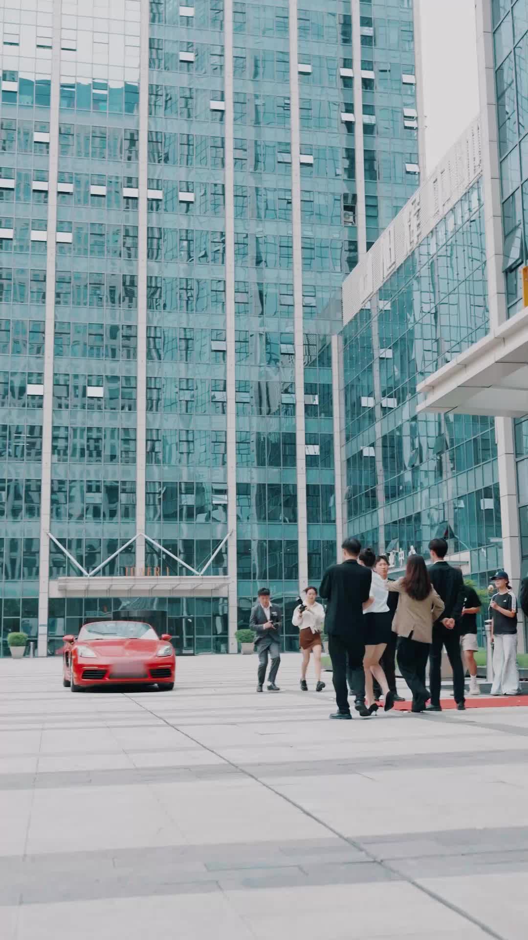 她如星光般闪耀 第1集