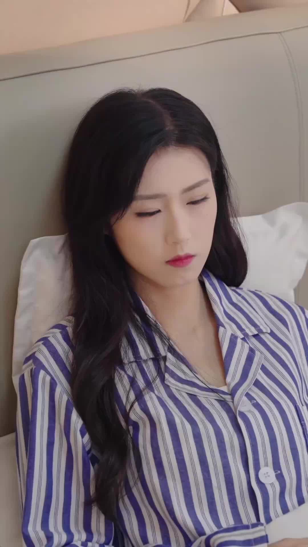 契約婚姻：總裁的隱秘孕妻 第7集