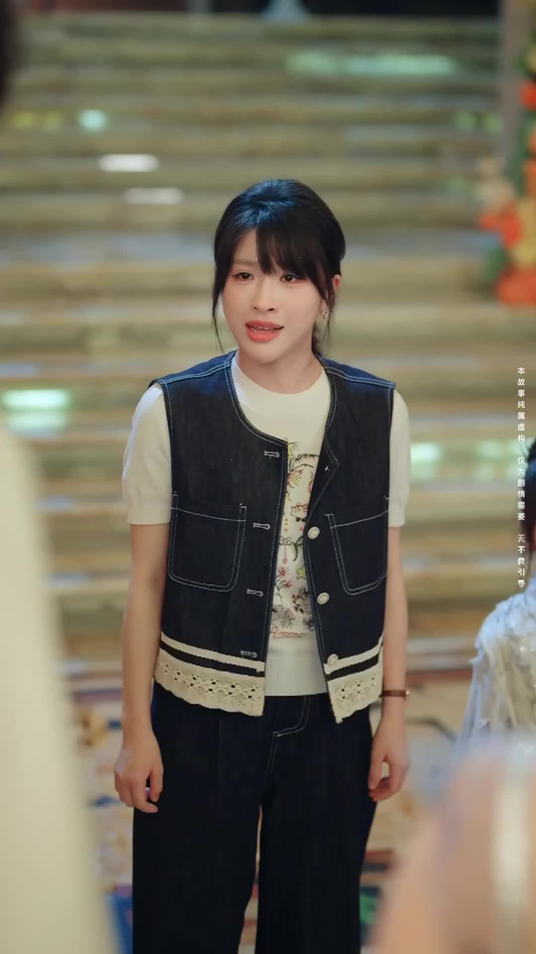 Leluhur Kecil Jatuh dari Langit Episode 6