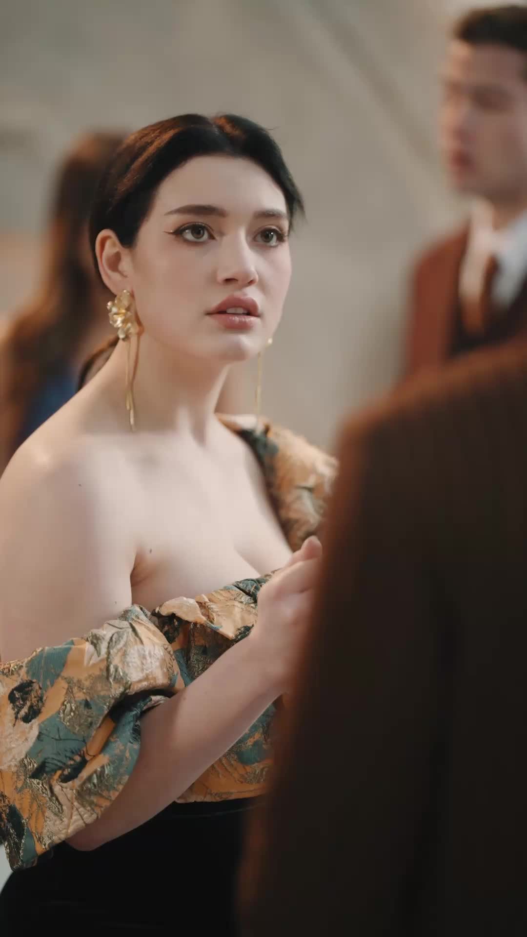 Dumped by My Bodyguard and Married a Billionaire Episode 9