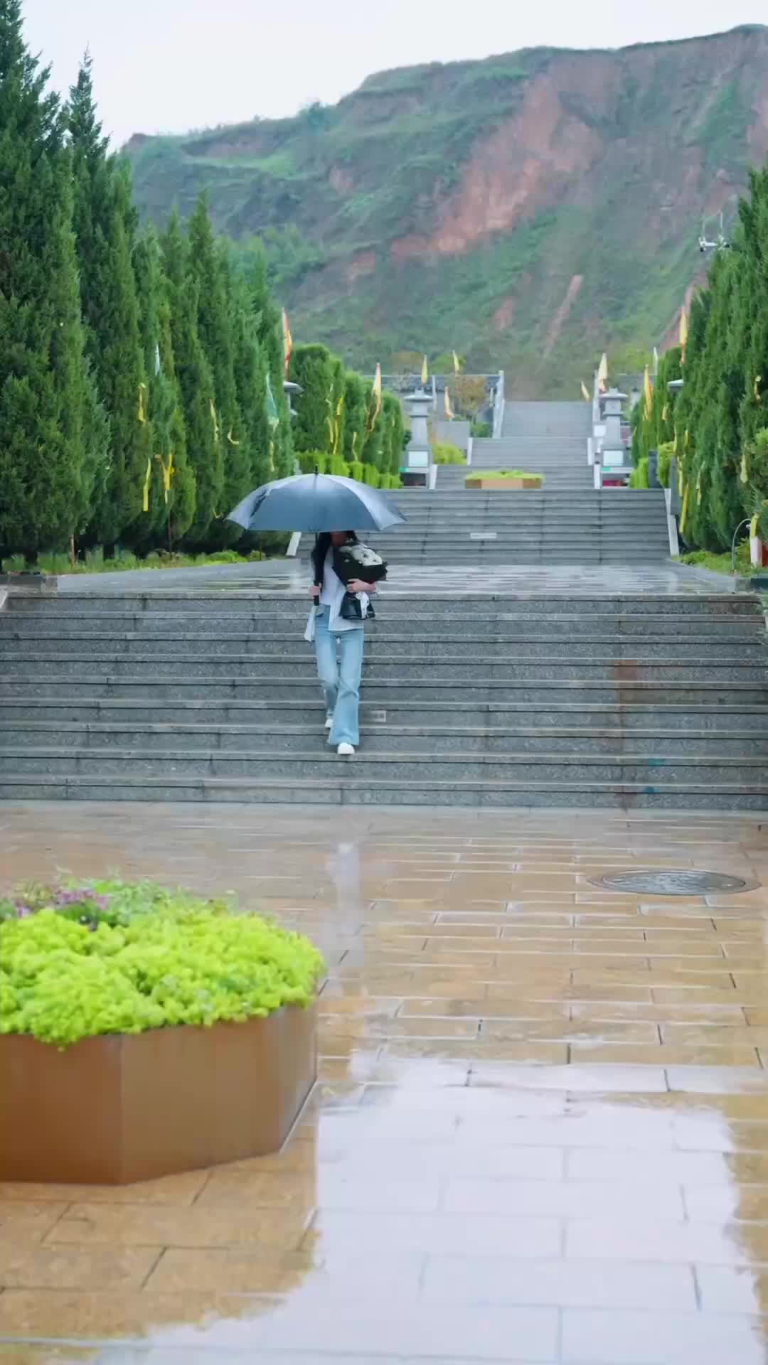 Istriku Jangan Tinggalkan Aku Episode 1