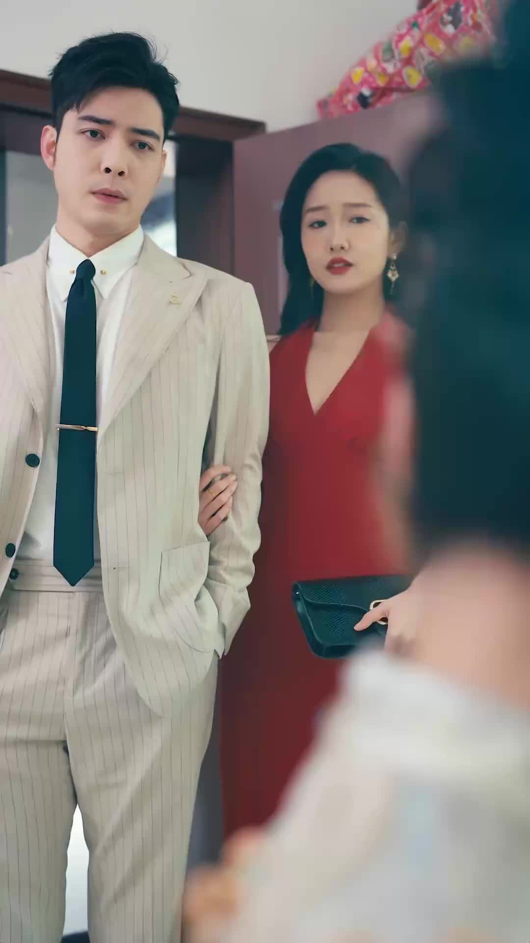 In Love's Name: The World at Her Side Episode 11