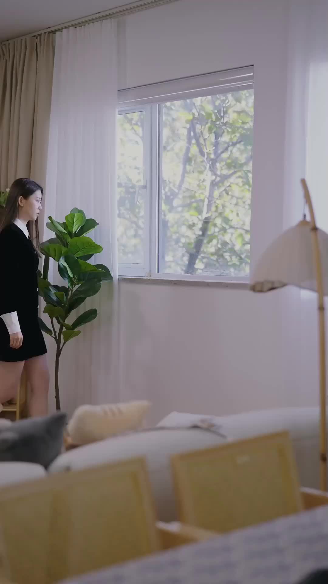 (Dublajlı) Patron, Aradığın Kadın O Değil Böl. 7