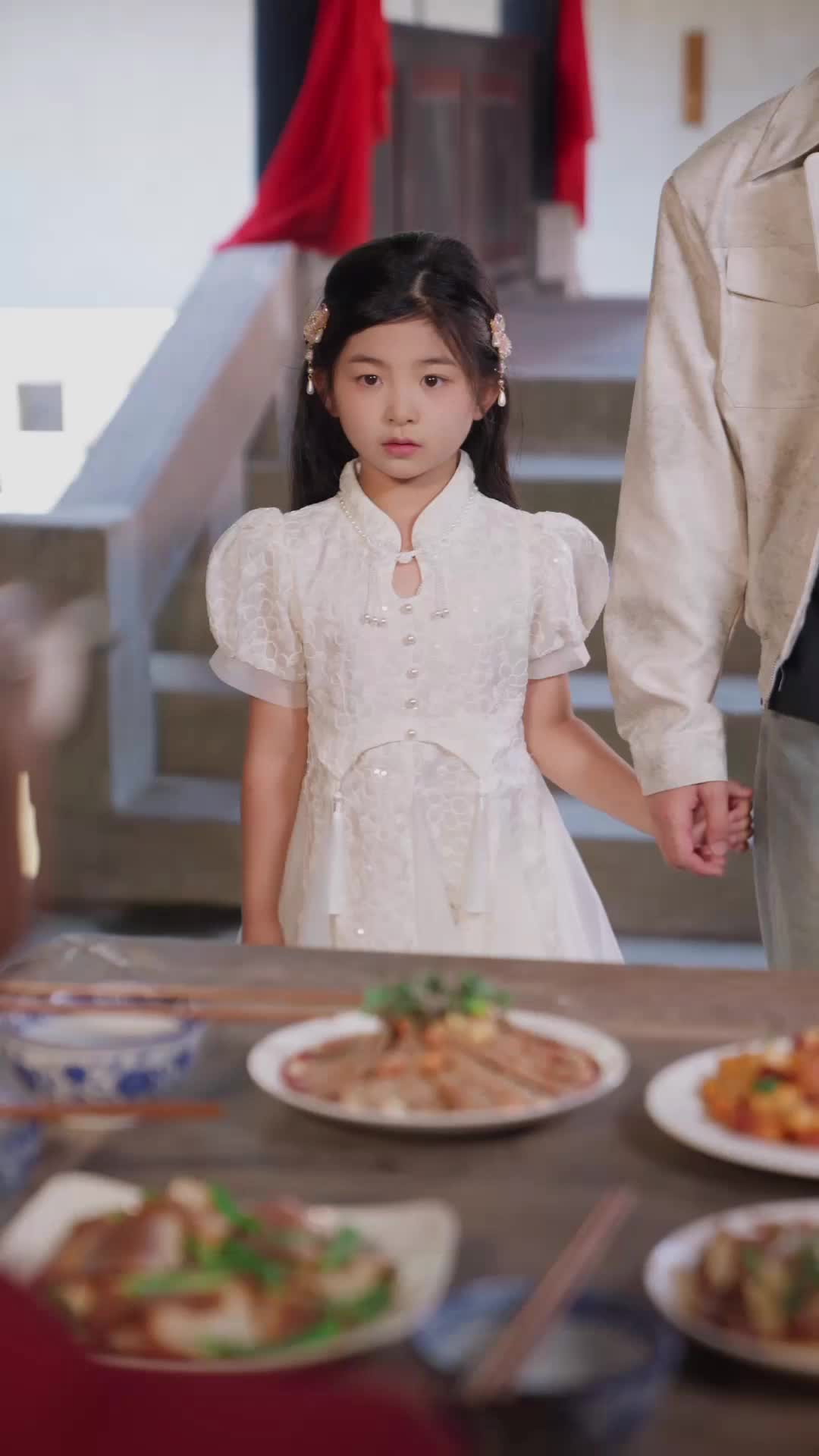 She Traded Her Father for a Better Fate Episode 8