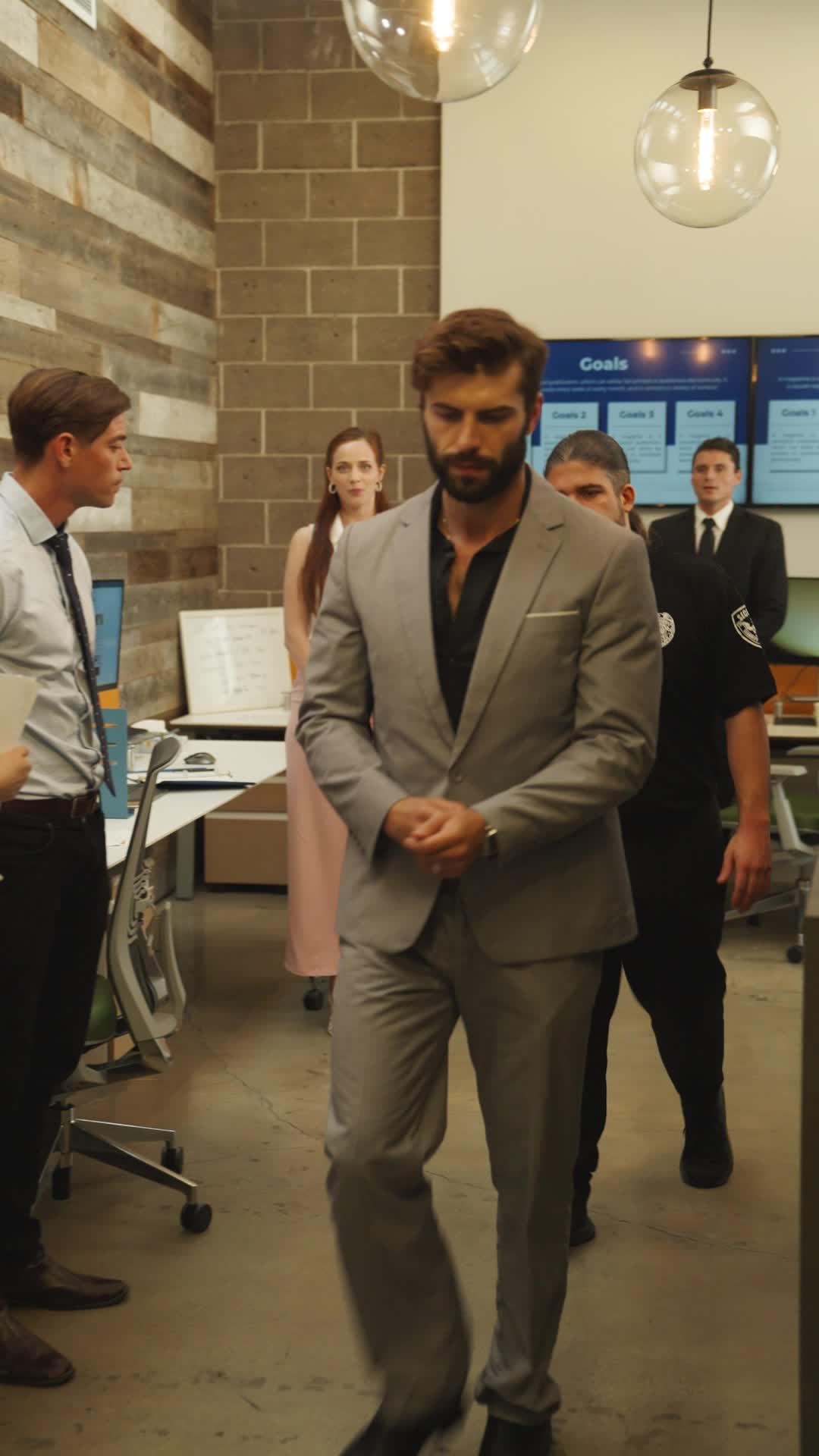Falling Into Ceo's Embrace Episode 3